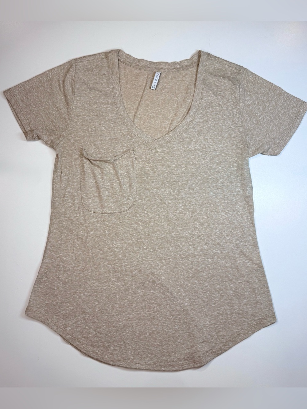 Women’s Pocket V-Neck Tee in Heather Taupe - Picture 2 of 9
